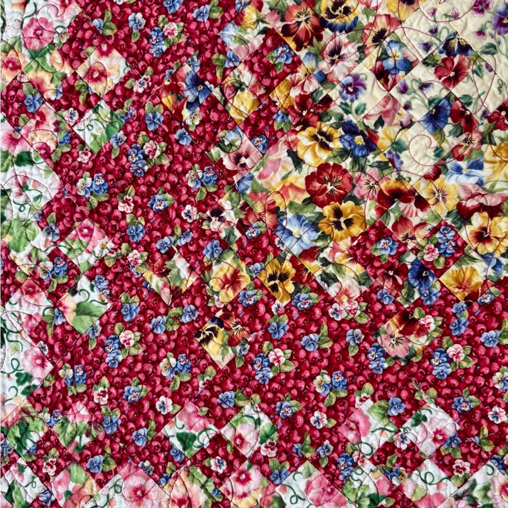 Multicolor Patchwork Quilt - Picture 12 of 12